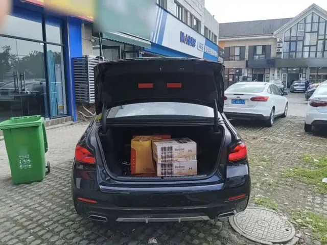 BMW 5 Series — Фото автомобиля 18
