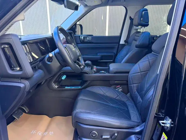 BYD FangChengBao Leopard 5 — Фото автомобиля 6