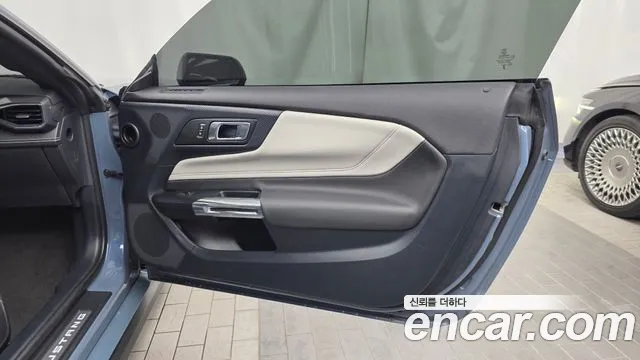 Ford Mustang Mustang 7 поколение 5.0 GT Premium Купе — Фото автомобиля 22