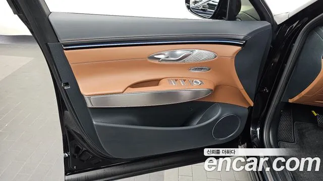 Genesis GV70 2.5T Бензин AWD — Фото автомобиля 22