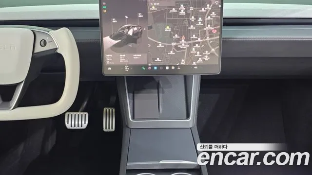 Tesla Model Y — Фото автомобиля 20