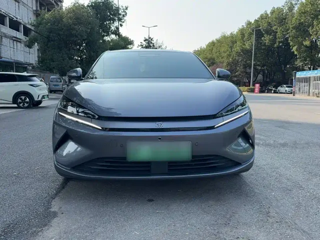 BYD Qin L — Фото автомобиля 3