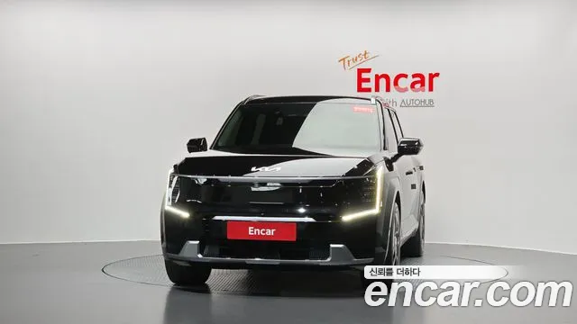 Kia EV9 — Фото автомобиля 3