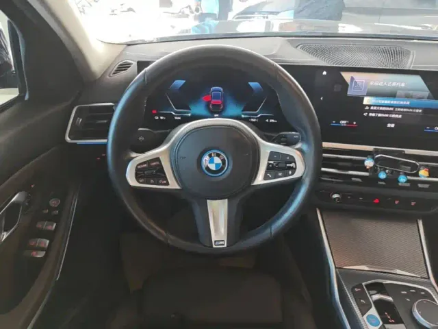 BMW i3 — Фото автомобиля 10