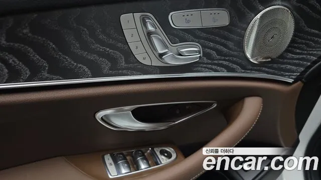 Mercedes-Benz E-Class W213 — Фото автомобиля 25