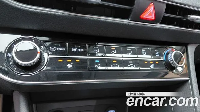 Hyundai Sonata Sonata (DN8) 2.0 LPG(Для проката) — Фото автомобиля 29