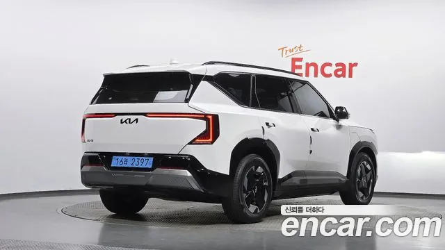 Kia EV5 — Фото автомобиля 2