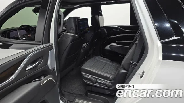 Cadillac Escalade 5th Gen — Фото автомобиля 19