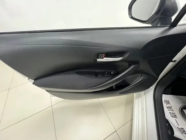 Toyota Corolla — Фото автомобиля 11