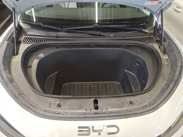 BYD Sealion 05 EV — Фото автомобиля 19