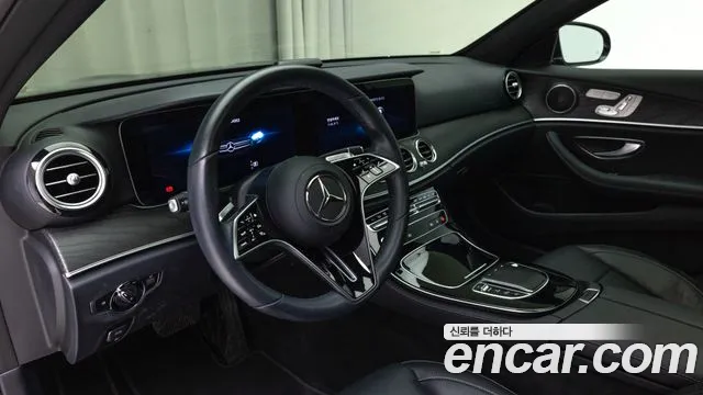 Mercedes-Benz E-Class W213 — Фото автомобиля 13