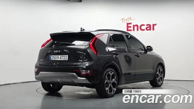 Kia Niro The All New Niro Signature — Фото автомобиля 2