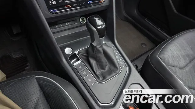 Volkswagen Tiguan — Фото автомобиля 9