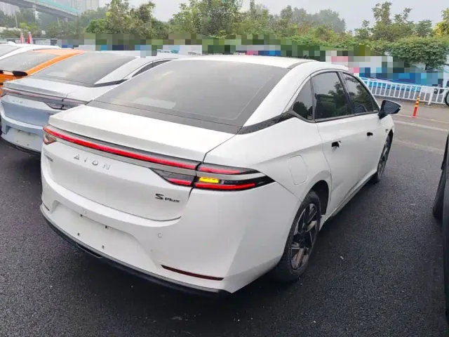 GAC Aion S Plus — Фото автомобиля 6