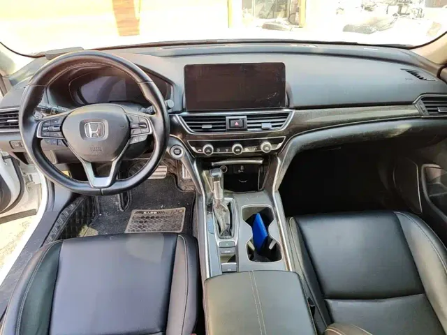 Honda Accord — Фото автомобиля 9