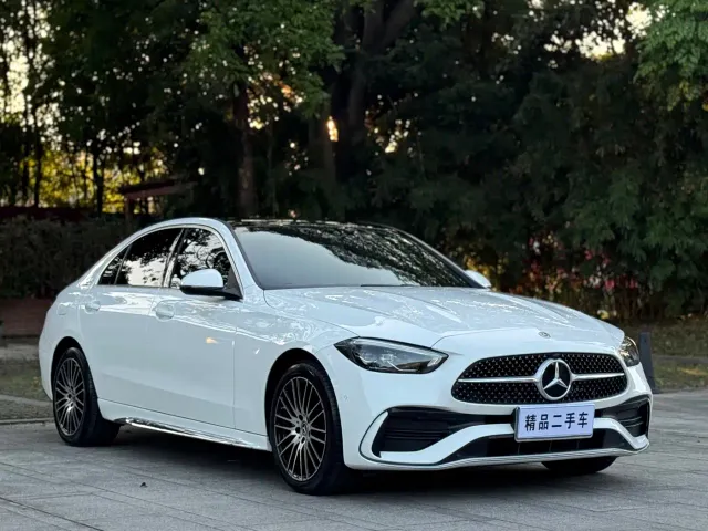 Mercedes-Benz C-Class — Фото автомобиля 3