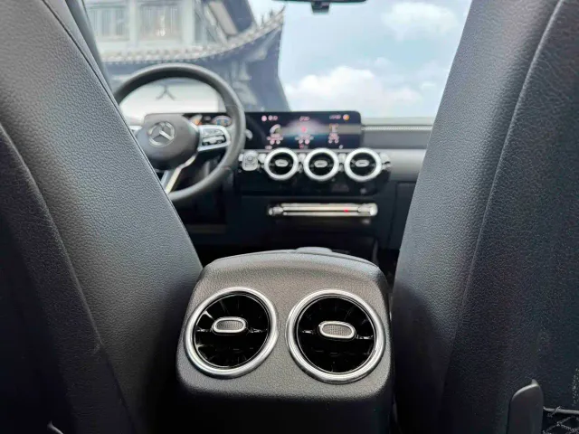 Mercedes-Benz A-Class — Фото автомобиля 15