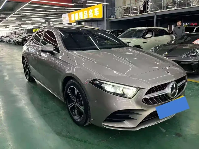 Mercedes-Benz A-Class — Фото автомобиля 3
