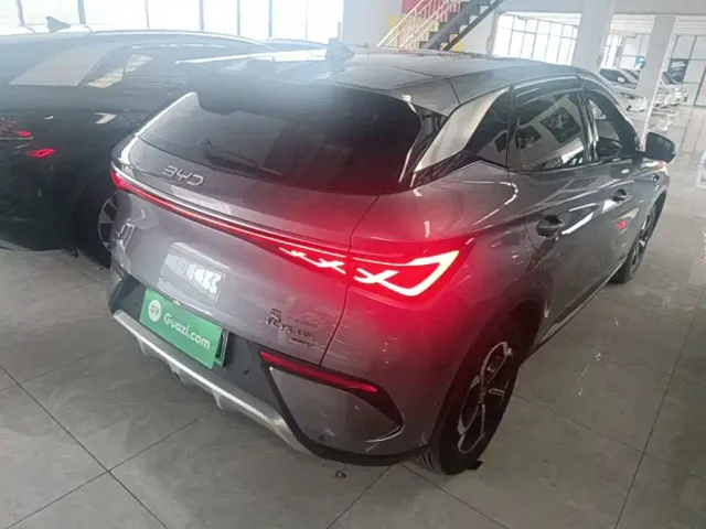 BYD Yuan PLUS — Фото автомобиля 6