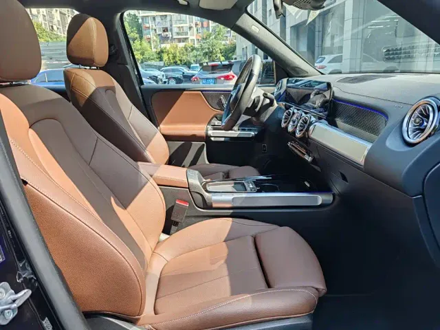 Mercedes-Benz GLB-Class — Фото автомобиля 10
