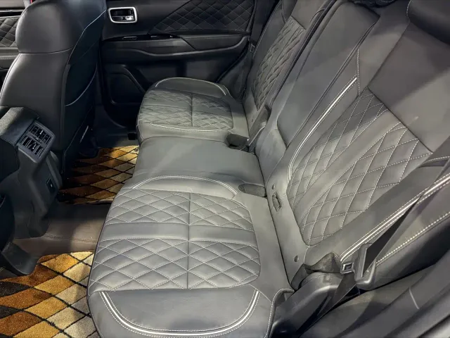 Mitsubishi Outlander — Фото автомобиля 13