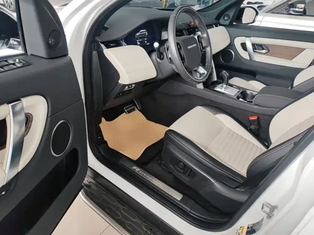 Land Rover Discovery Sport — Фото автомобиля 15