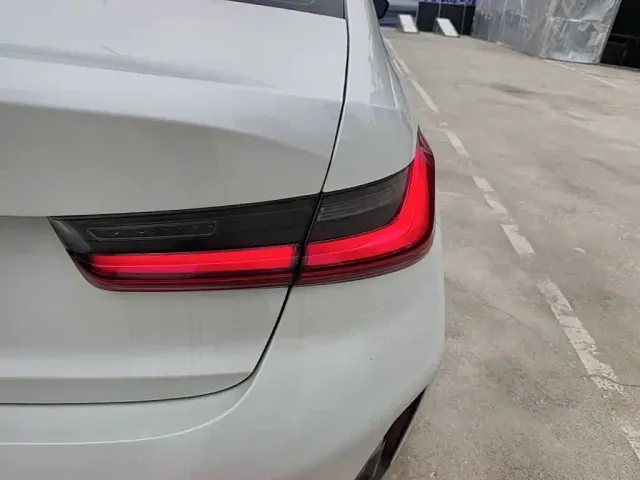 BMW 3 Series — Фото автомобиля 7