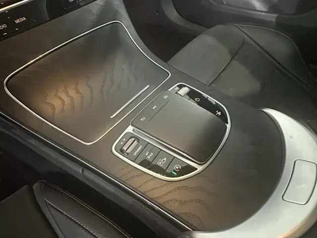 Mercedes-Benz C-Class — Фото автомобиля 9