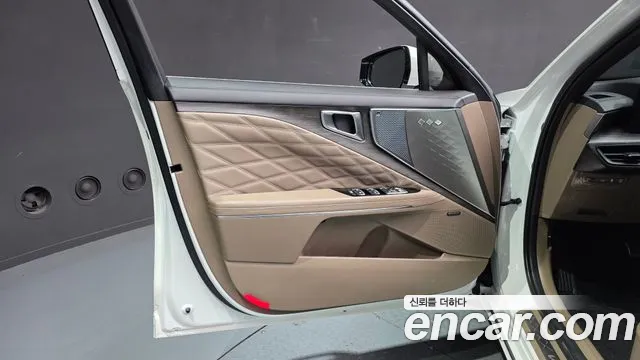 Kia K8 — Фото автомобиля 15