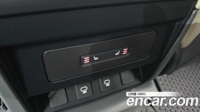 Land Rover Defender — Фото автомобиля 23