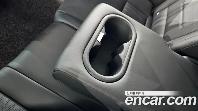 Hyundai Santa Fe — Фото автомобиля 29