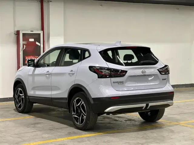Nissan Qashqai — Фото автомобиля 4