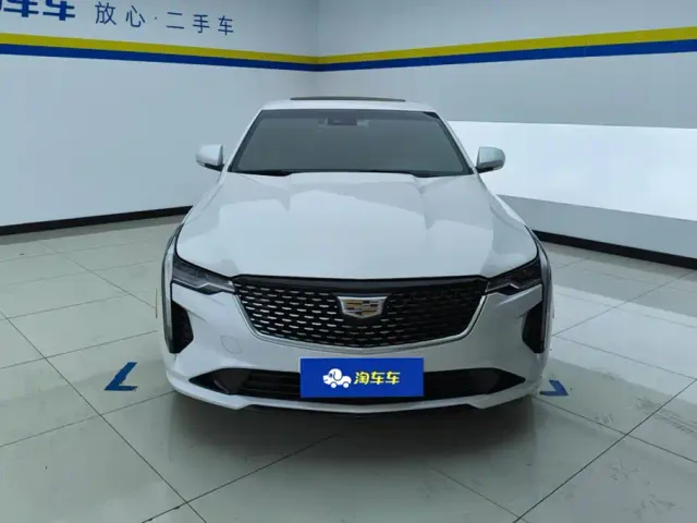 Cadillac CT4 — Фото автомобиля 2