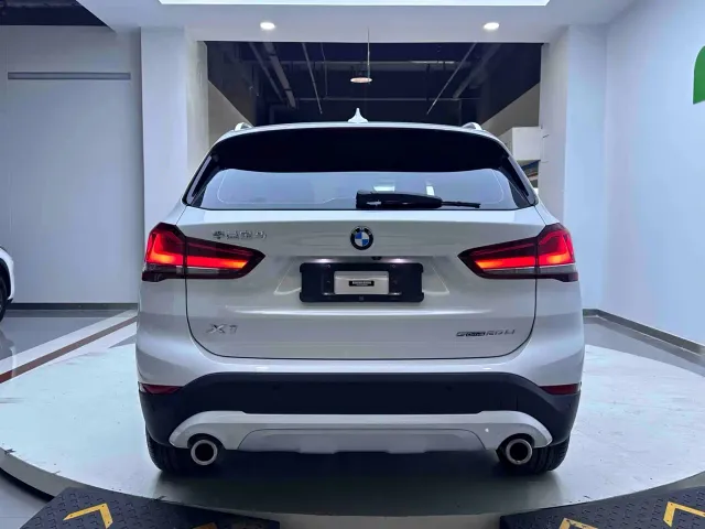 BMW X1 — Фото автомобиля 5