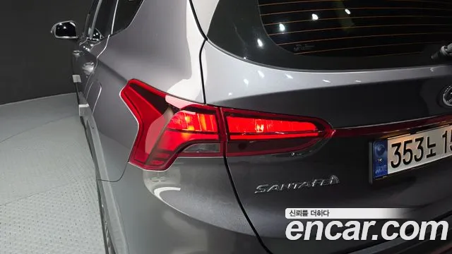 Hyundai Santafe Новый Santa Fe Дизель 2.2 2WD — Фото автомобиля 22