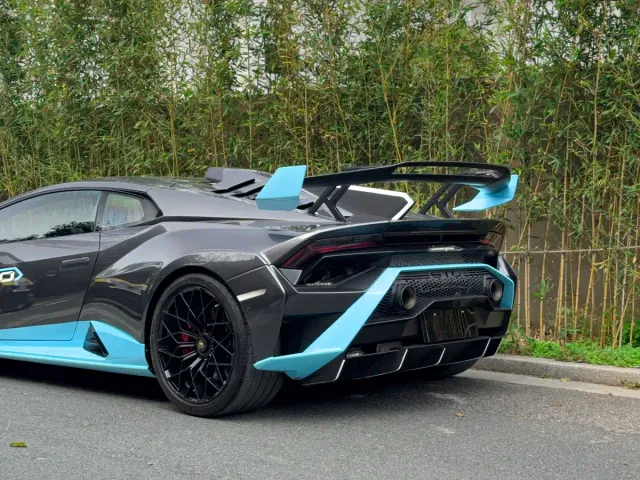 Lamborghini Huracan — Фото автомобиля 9