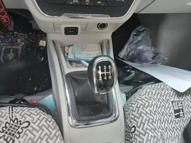 Jinbei New Hiace X30L — Фото автомобиля 6