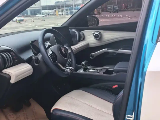 BYD Yuan PLUS — Фото автомобиля 9
