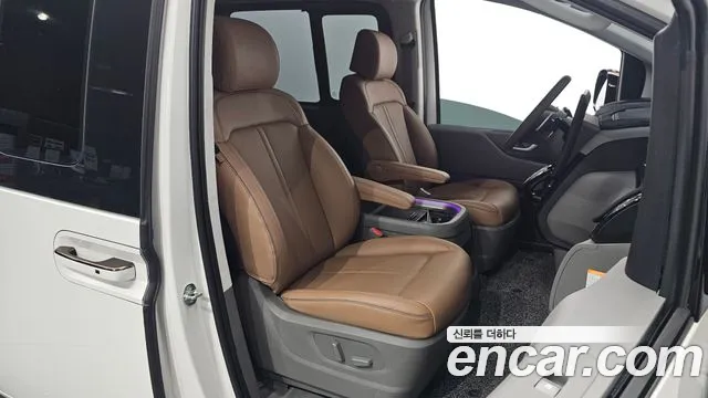Hyundai Staria — Фото автомобиля 16