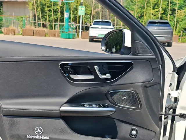 Mercedes-Benz C-Class — Фото автомобиля 15