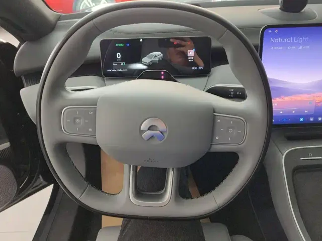 Nio ET5 Touring — Фото автомобиля 15