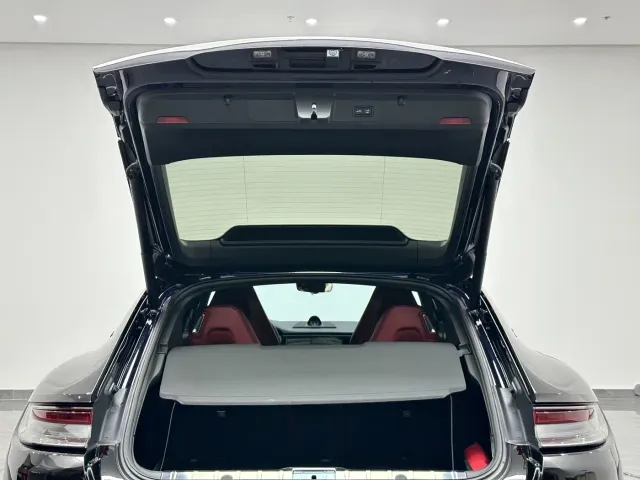 Porsche Panamera — Фото автомобиля 21