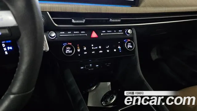 Hyundai Sonata — Фото автомобиля 16