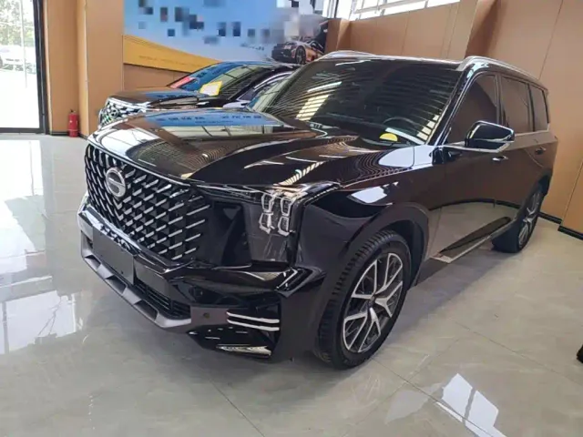 Фотография автомобиля — GAC Trumpchi GS8