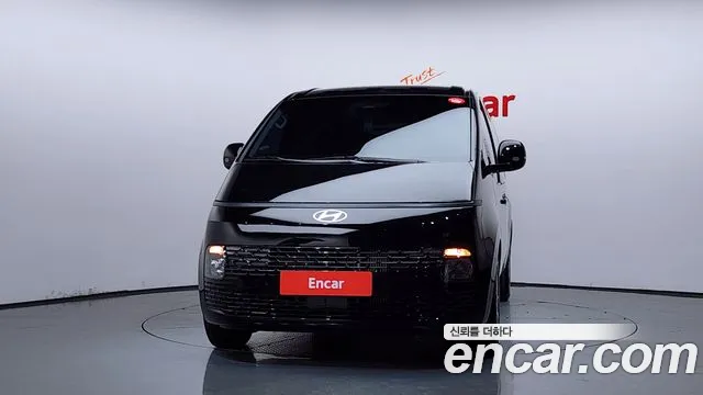 Hyundai Staria — Фото автомобиля 3