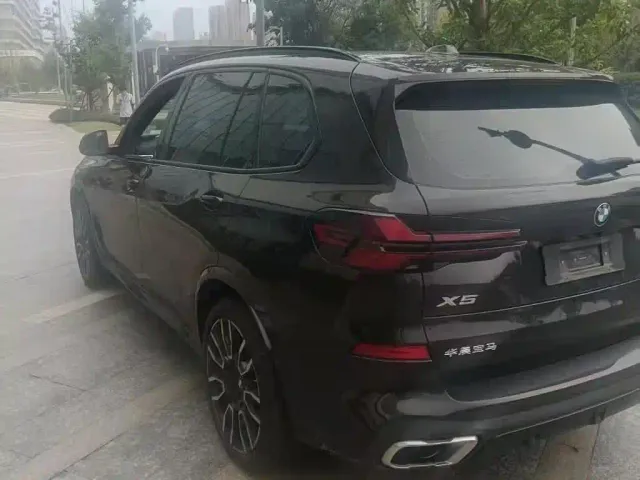 BMW X5 — Фото автомобиля 5