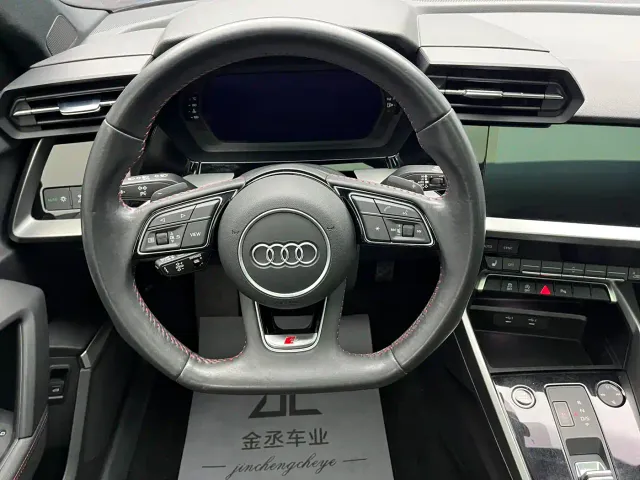Audi A3 — Фото автомобиля 11