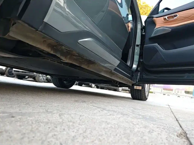 Geely Galaxy Starship 7 EM-i — Фото автомобиля 20