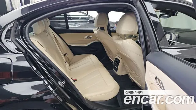 BMW 3-Series 3 серия (G20) 320d M Sport — Фото автомобиля 12