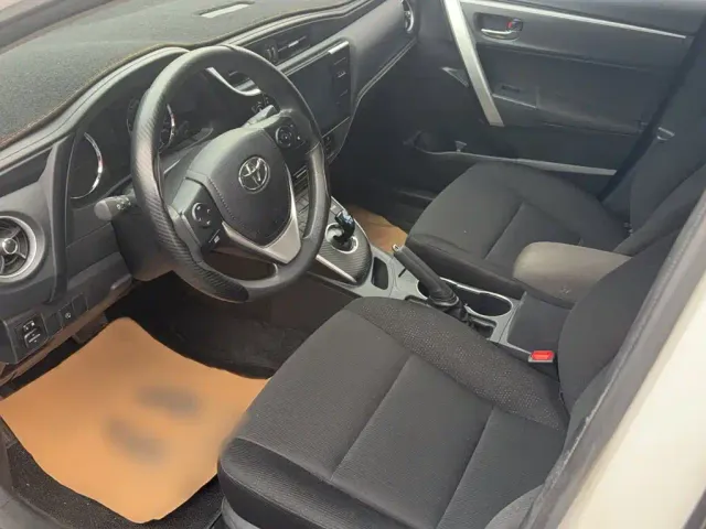 Toyota Corolla Twin Engine E+ — Фото автомобиля 7